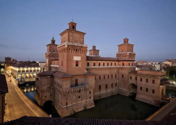 Centro Διαμέρισμα Φεράρα